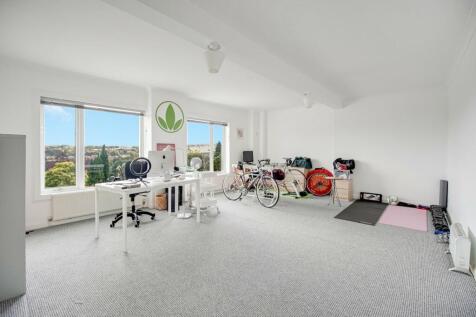 Office / Bedroom 3
