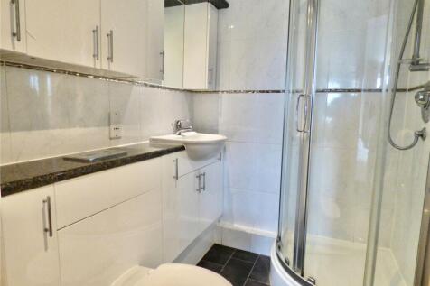 Master En-Suite