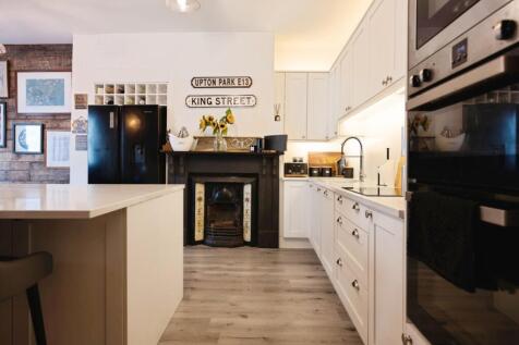 Breakfast Kitchen