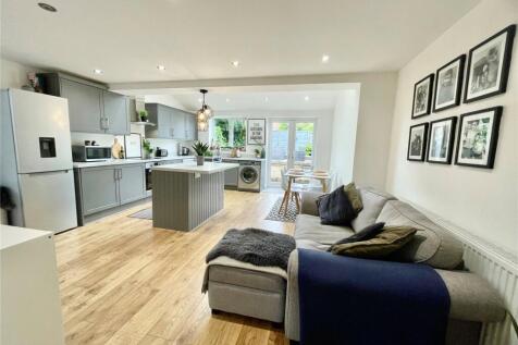 Family Room Kitchen