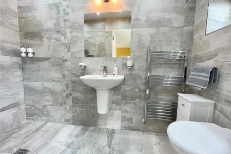 Master En-Suite