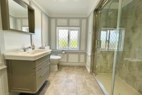 Family Shower Room