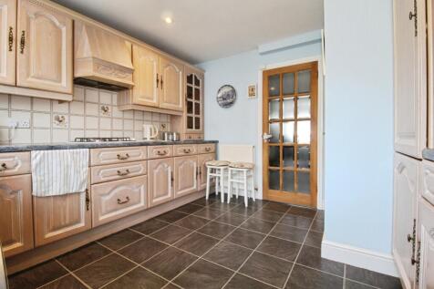 pbox-kitchen-294314.JPG