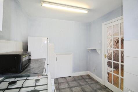 pbox-kitchen-302819.JPG