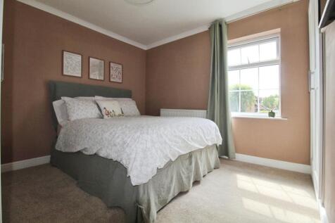 pbox-bedroom-314225.JPG