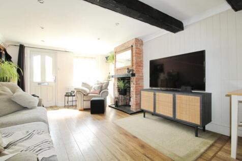 pbox-living_room-314225.JPG
