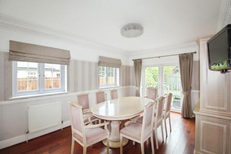 pbox-dining_room-313625.JPG