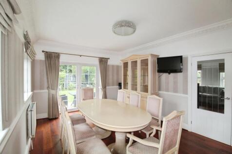 pbox-dining_room-313625.JPG