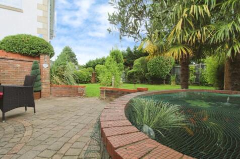 pbox-garden-313625.JPG