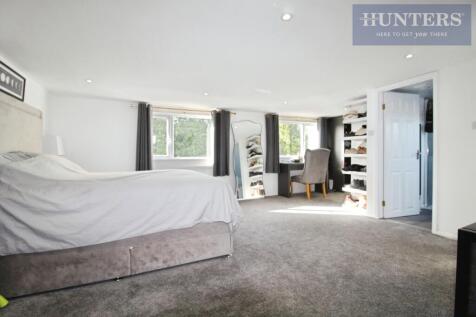 pbox-bedroom-335724.JPG