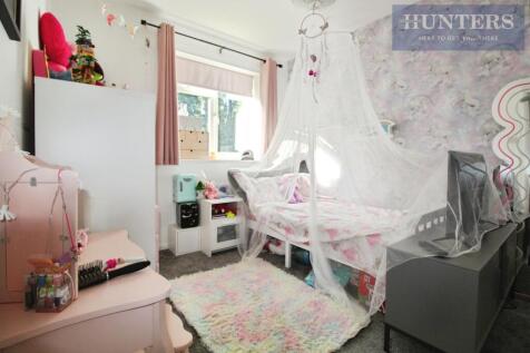 pbox-bedroom-335724.JPG