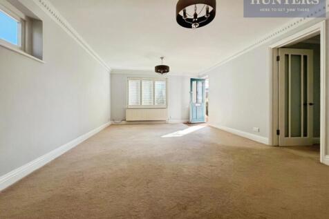 pbox-bedroom-344741.jpg