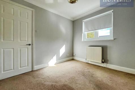 pbox-bedroom-344741.jpg