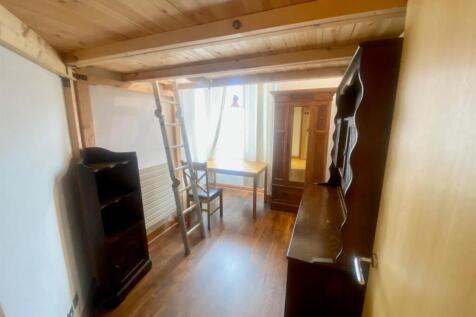 Bedroom 2.jpg
