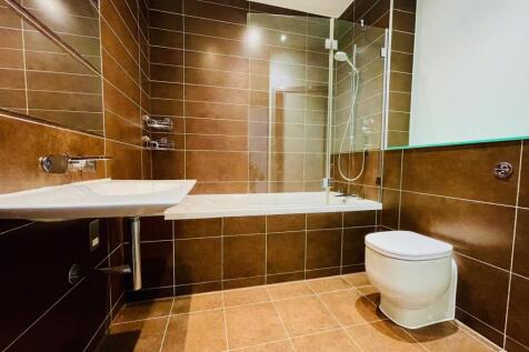 Stylish Bathroom/WC