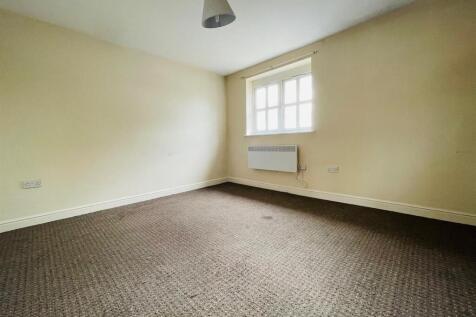 Bedroom 1 Front