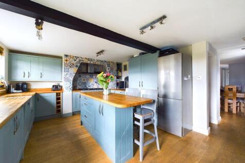 Kitchen pic 2