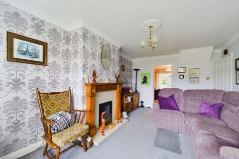 Living Room pic 2