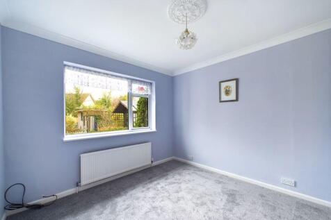 Bedroom 1 pic 1