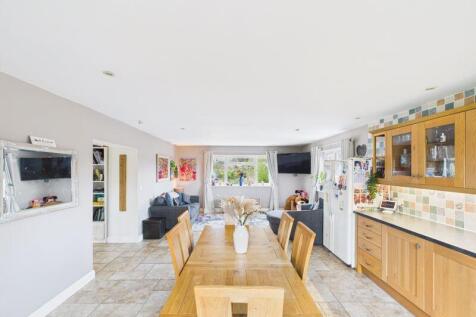 Kitchen/Family Room
