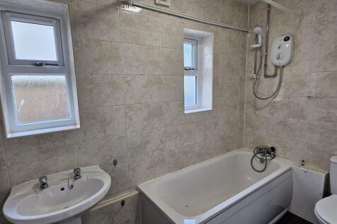 Bathroom Ground Floor