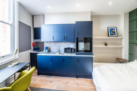 Canning Place B10...