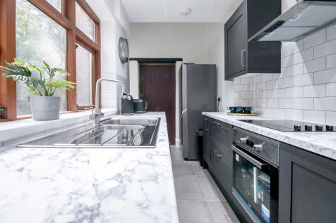 10 Cromwell St (1...