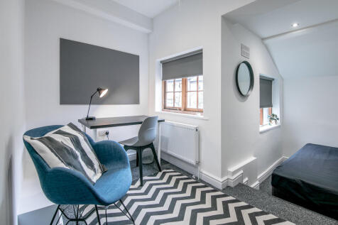 10 Cromwell St (1...