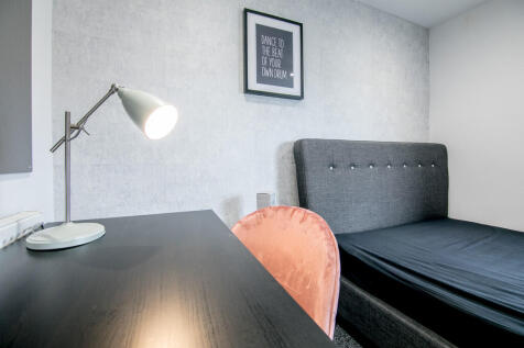 10 Cromwell St (3...