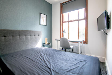 10 Cromwell St (1...