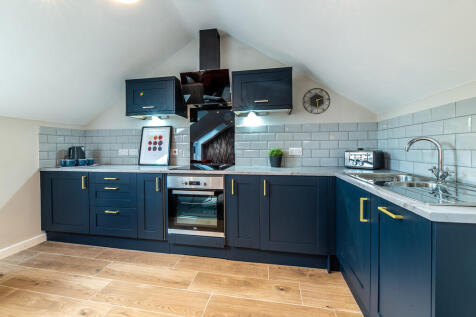 The Maze apt 8-00...