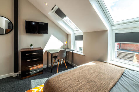 The Maze apt 8-00...