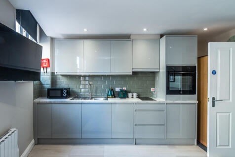 Canning Place B21...