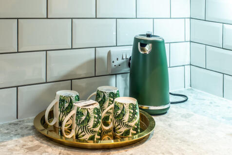 The Maze apt 1-00...