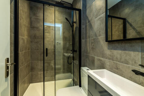 The Maze apt 1-00...