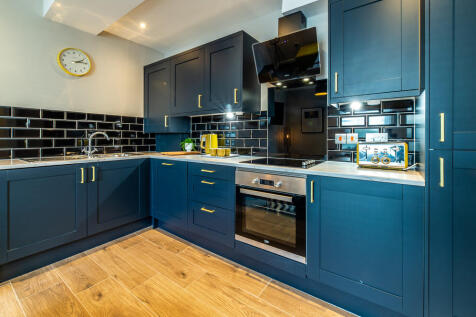 The Maze apt 6-00...