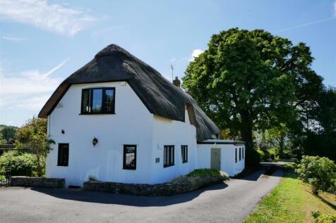 DOUBLE GARAGE, WORKSHOP &amp; PARKING