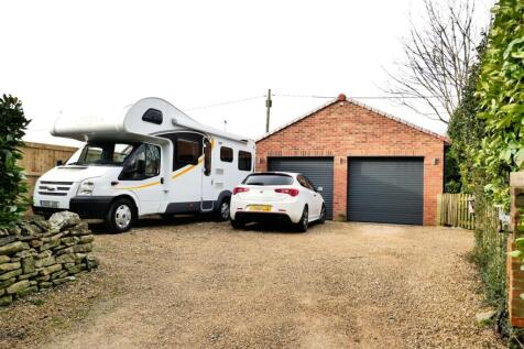 DOUBLE GARAGE WORKSHOP