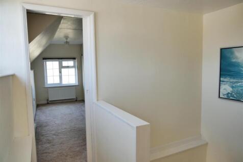 TOP FLOOR LANDING