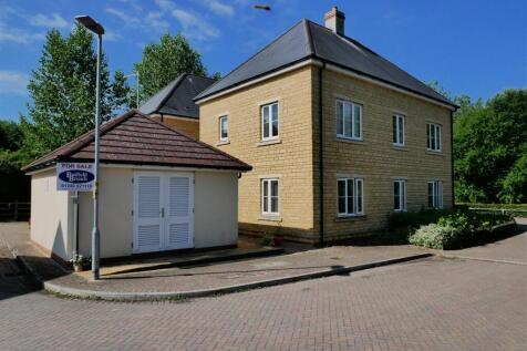 COMMUNAL STORES/SHEDS