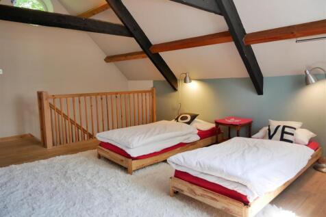 EAST WING BEDROOM