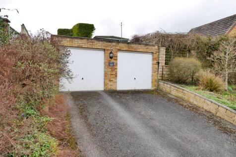 DOUBLE GARAGE