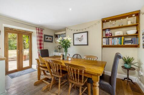 Kitchen / Dining