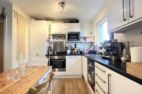 Kitchen.JPG