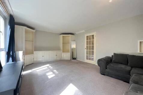 Living Room 2.jpg