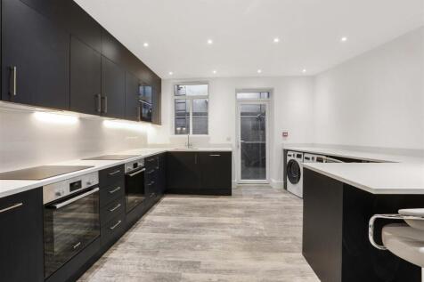 1437252812 - KITCHEN - 7.jpg