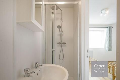 En suite Shower room