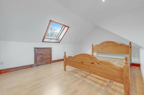 Bedroom six / loft 