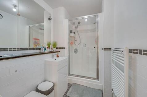 En suite shower room
