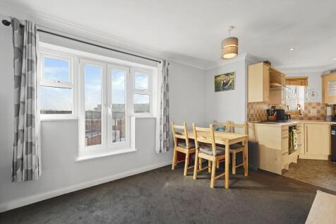 Kitchen/Reception 